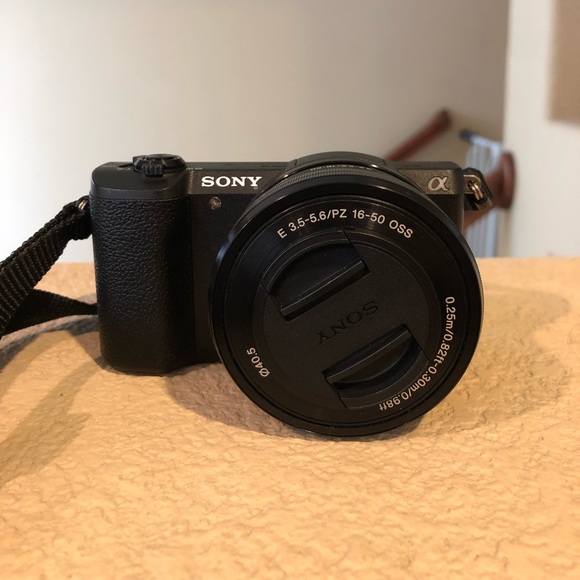 Sony - Alpha a6000 Mirrorless Camera with 16-50mm - Picture 1 of 8